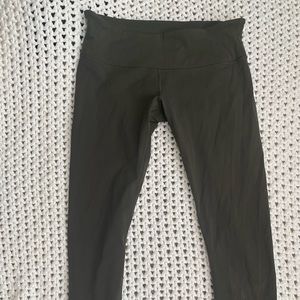 Lululemon wunder under crop low rise 21’ full on luxtreme olive green